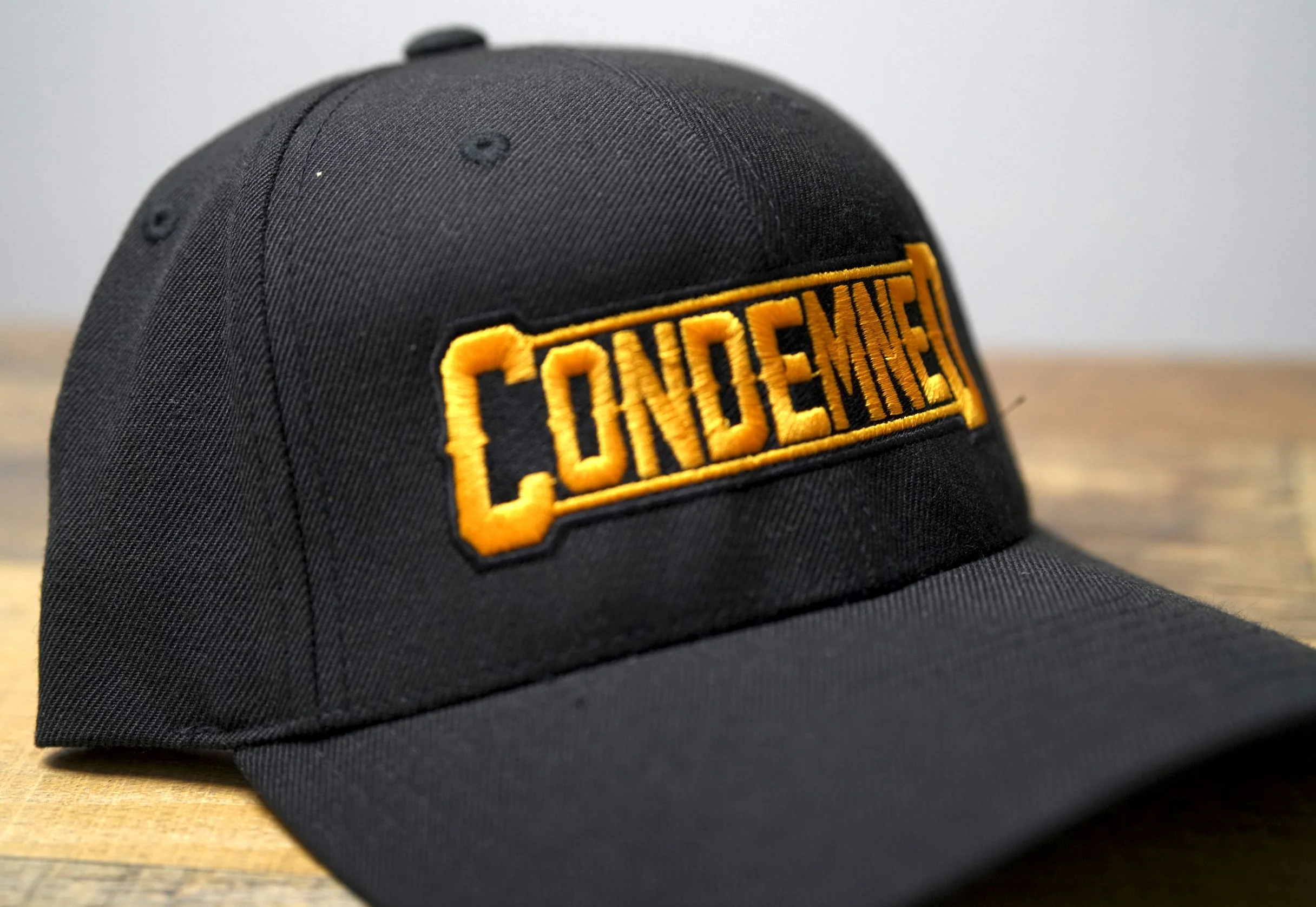 Curved Bill Snapback Lid - Image 5
